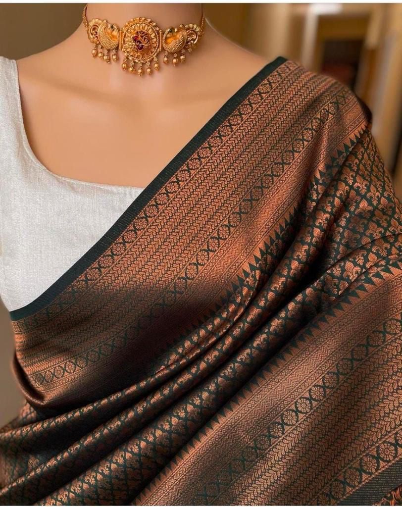 Bottale Green Semi Soft Lichi Silk Saree With Gold Zari Weaving